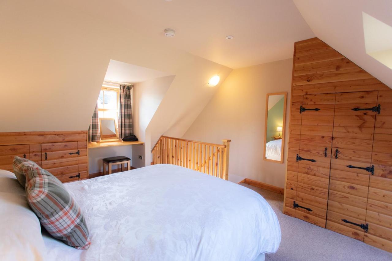 Redwood House Bed & Breakfast Greshornish Ruang foto